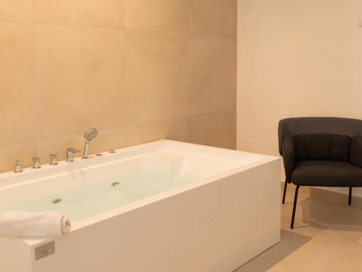 Cobi Luxury Apartment Palermo 0*,  İtalya
